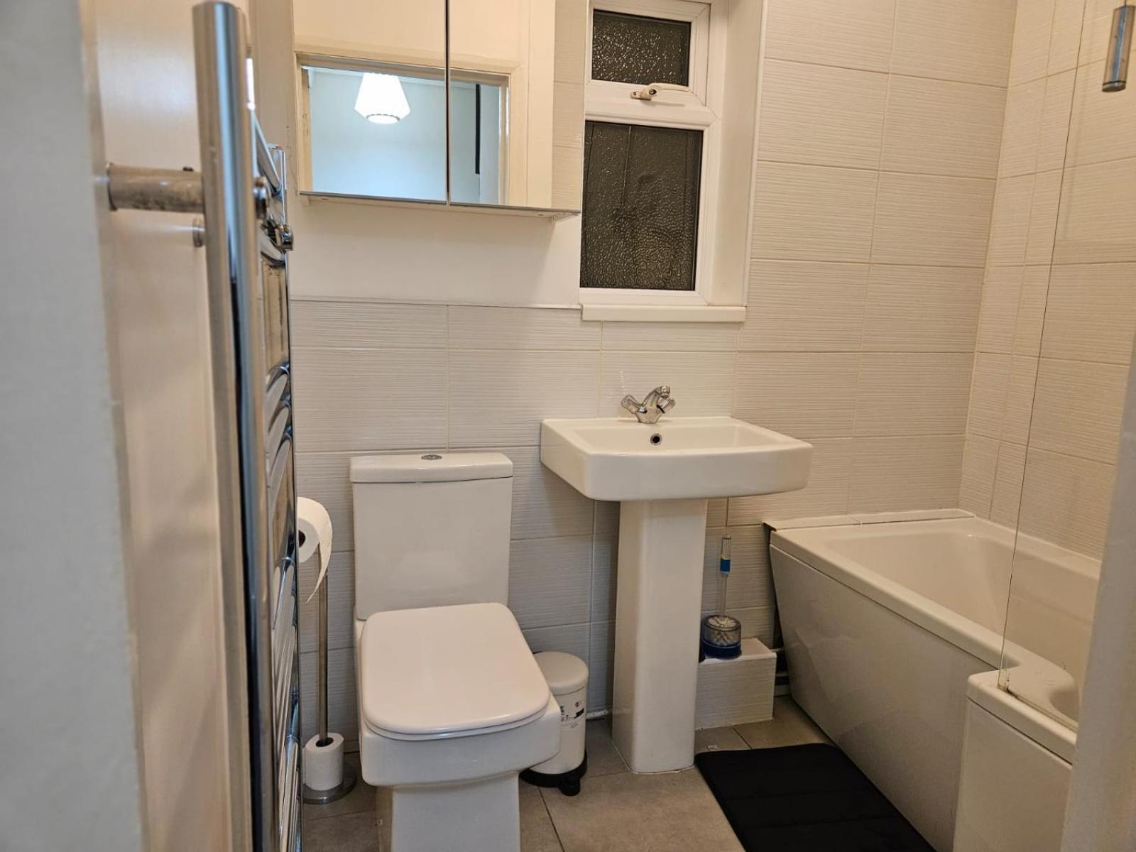 Nariken Apartments, Cardiff Luaran gambar